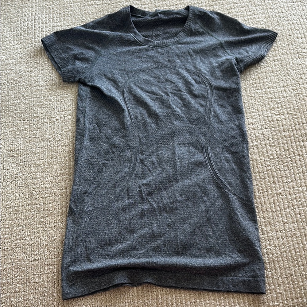 Lululemon Gray Swiftly Short Sleeve